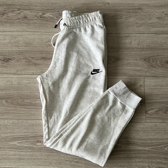Nike Pants - Nike sweatpants